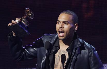 Chris Brown: Mrzite me koliko god želite, ali ja imam Grammy 