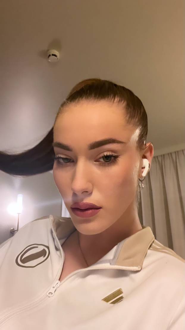 FOTO Nekoć je jahala, a danas je vrsna odbojkašica u Turskoj. Ona je 198 cm visoka senzacija