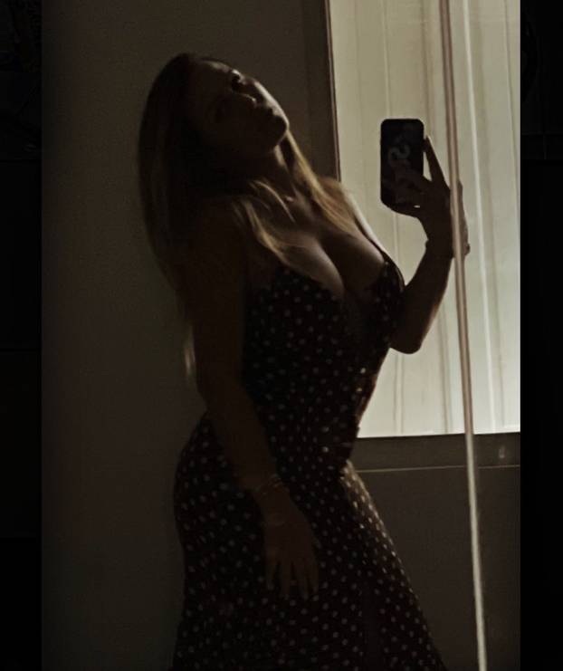 FOTO Fatalna brineta poljuljala je brak zvijezdi Chelseaja. Stala između kolega iz reprezentacije