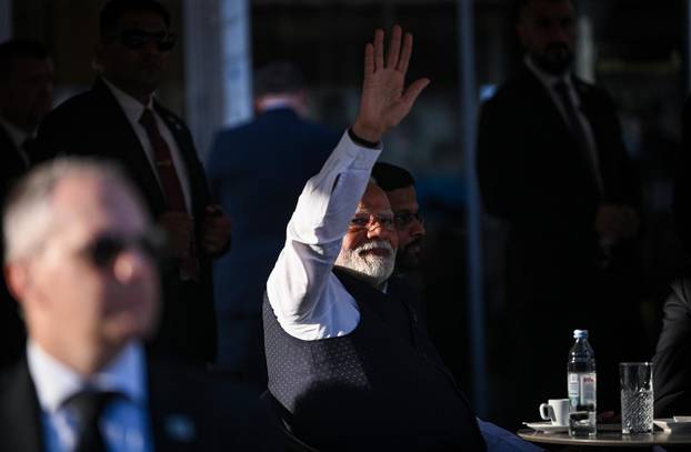 Zagreb: Narendra Modi u društvu Andreja Plenkovića prošetao  centrom Zagreba
