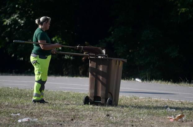Zagreb: Čišćenje Bundeka jutro nakon Thompsonovog koncerta