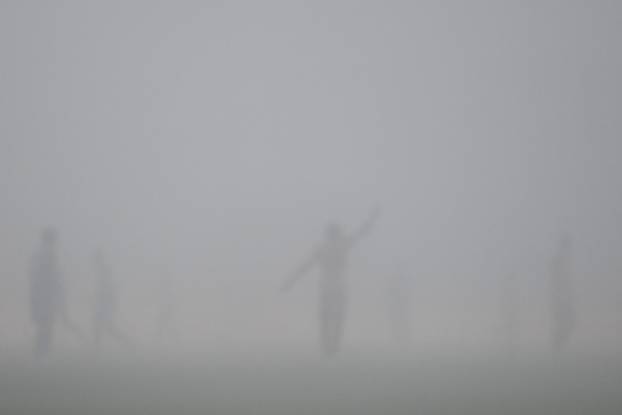 Varaždin: Gusta magla za vrijeme utakmice NK Varaždin i Lokomotiva 