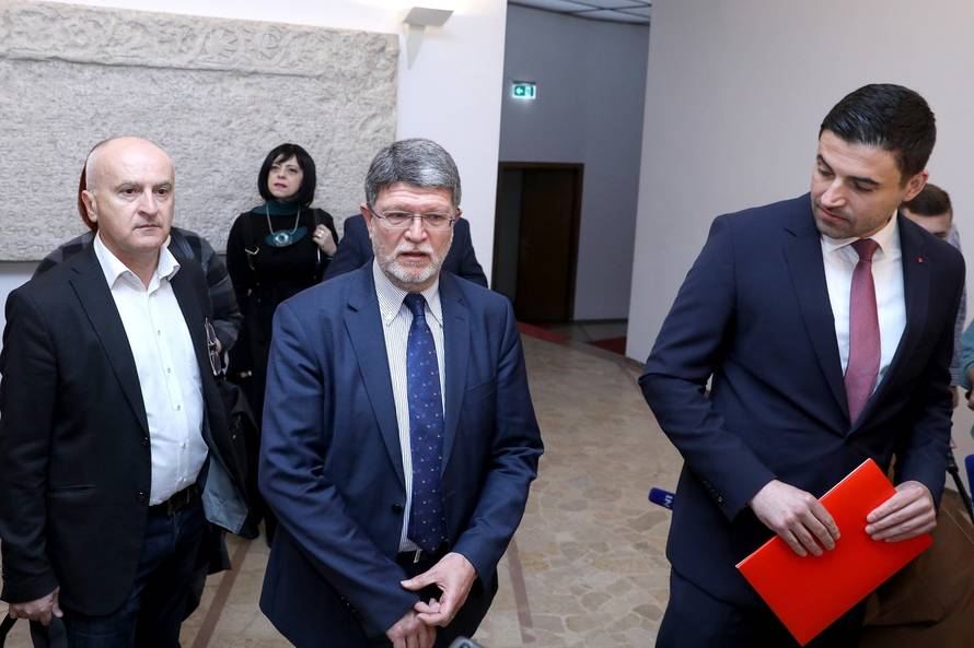 Zagreb: SDP predao kandidacijske liste za EU izbore