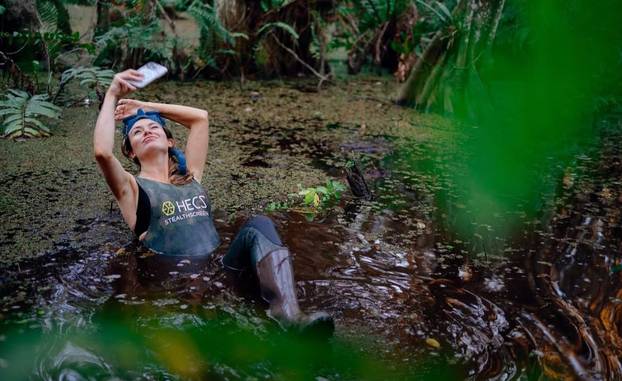 FOTO Zovu je najzgodnijom i najhrabrijom znanstvenicom: 'Ne bojim se krokodila ni zmija'