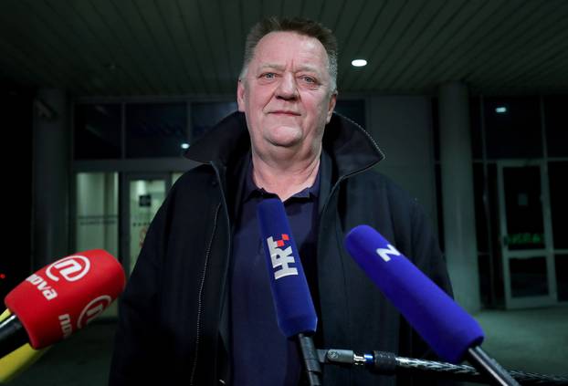 Zagreb: Dr. Milivoj Novak dao je izjavu za medije nakon što je djevojčica dovezena u bolnicu