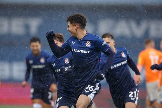 VIDEO Dinamo - Varaždin 2-0: 'Modri' proradili na snježnom Maksimiru! Pogledajte golove
