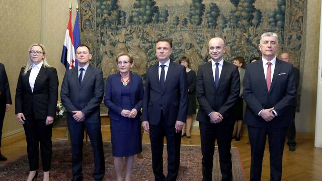 Zagreb: Prisegnuli clanovi Drzavnog izbornog povjerenstva