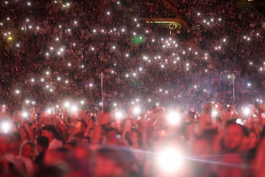 Sarajevo: Dino Merlin održao prvi od tri najavljena koncerta na stadionu Koševo
