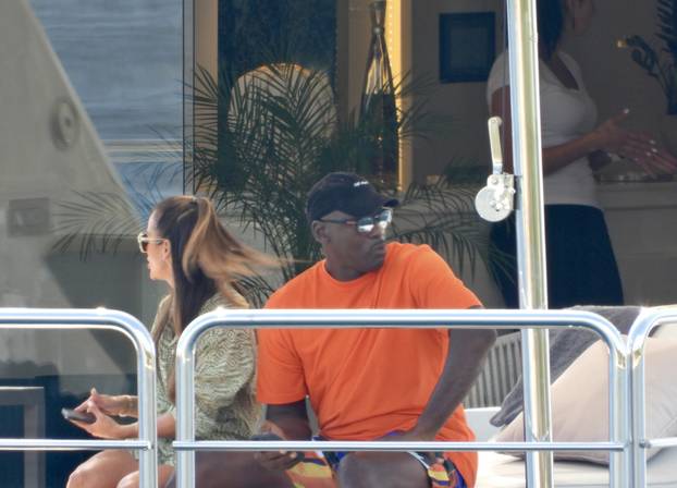 ARHIVA - 2021. Michael Jordan stigao je na Hvar, sa suprugom napravio selfi 