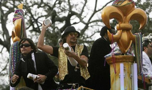 New Orleans: Kid Rock se pridružio paradi karnevala