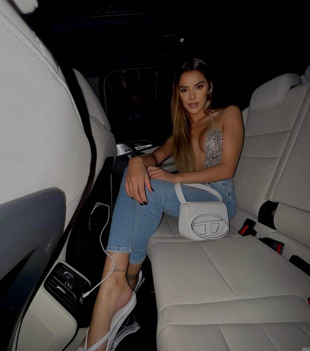 Nogometna zvijezda u središtu skandala: 'Pitao je možemo li sestra i ja obje s njim u krevet'