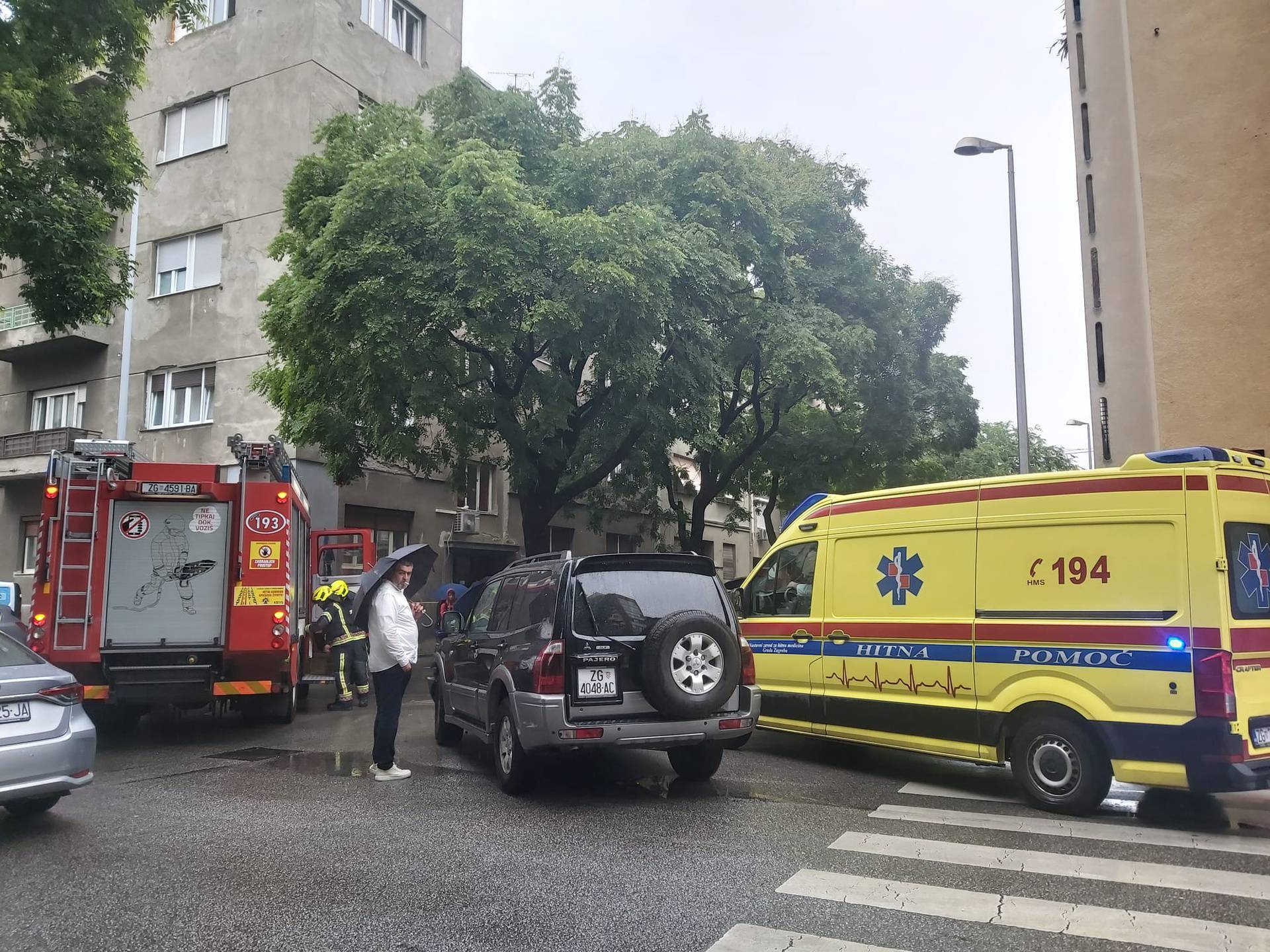 Sudar u Centru Zagreba, ženu iz automobila izvlačili vatrogasci