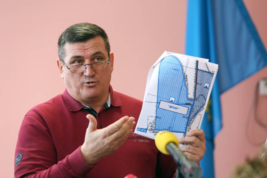 Gazde, baje i šerifi: 'Ne znam jel šuma moja, u kartici mi je'