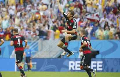 Müller zabio za pobjedu protiv SAD-a i izjednačio se s Peleom