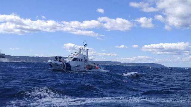 Drama na moru: Prevrnule se jedrilice nedaleko od Brača