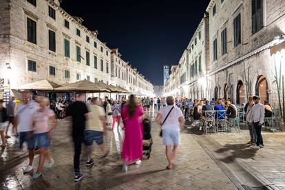 Dubrovnik u večernjim satima