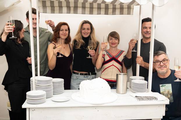 Zagreb: Svečana premijera Božićne predstave "A, gdje su lampice?" u kazalištu Trešnja