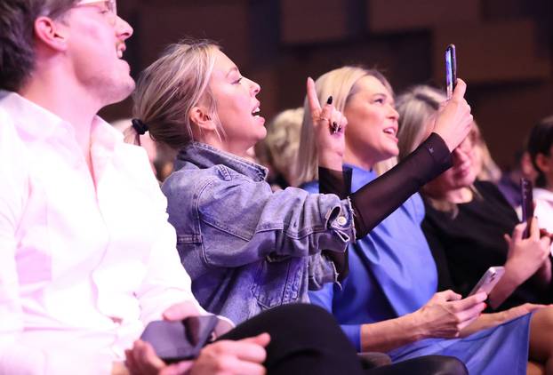 Zagreb: Sanja, Marinko i Zec pjevaju najveće hitove grupe Novi fosili u Lisinskom 