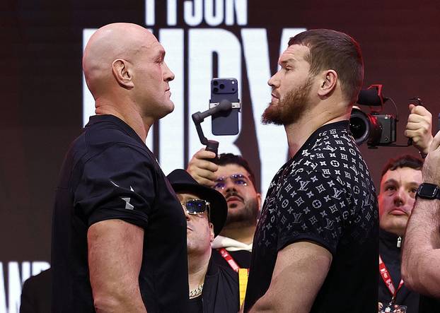 Tyson Fury & Arslanbek Makhmudov Weigh-In