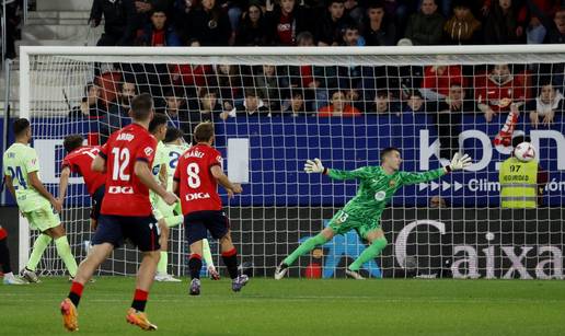 VIDEO Stadion je proključao! Pogledajte kako je Budimir zabio dva komada Barceloni