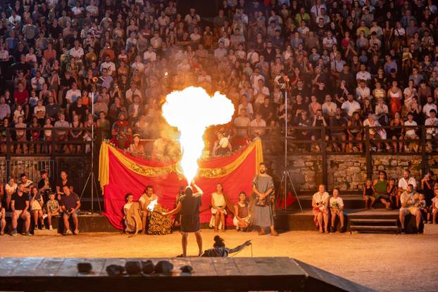 Borbe gladijatora u pulskoj Areni