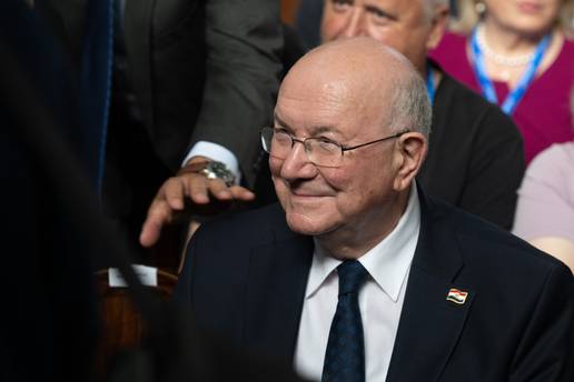 Mate Granić: Turski predsjednik u suzama je molio Tuđmana da Hrvatska pomogne Bošnjacima