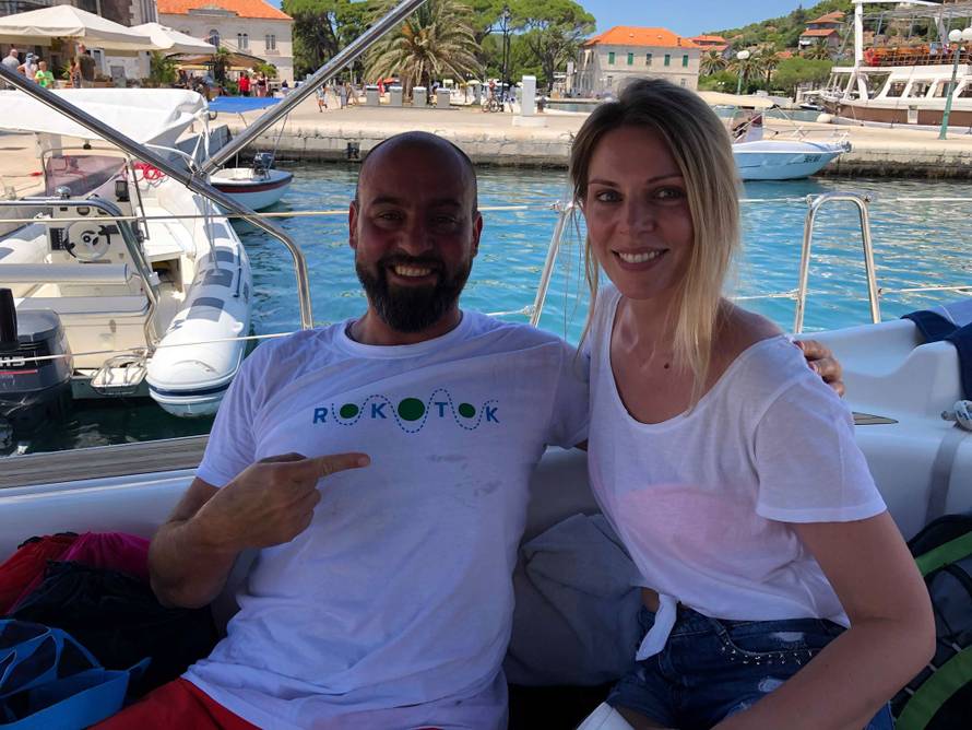 Usprkos bolovima u ramenu, Ribafish pliva prema svom cilju