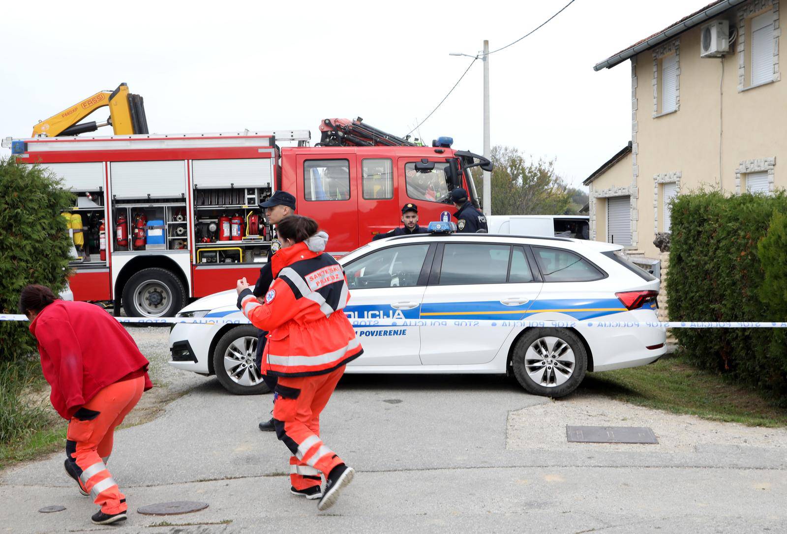 Sisak: Dvije osobe smrtno stradale u nesreći na radu