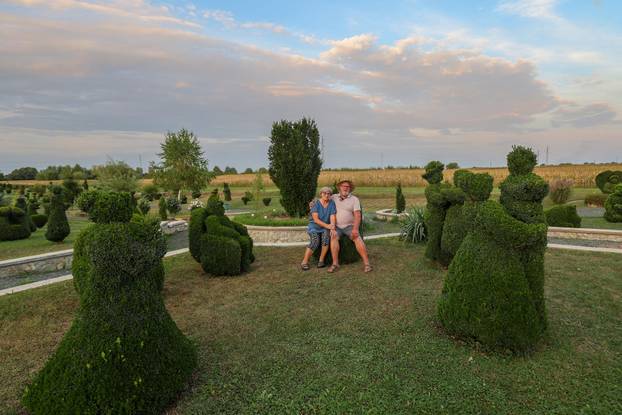 Bajkoviti vrt u srcu Međimurja: Prvi i jedini Topiary park u Hrvatskoj krije se u Sračincu