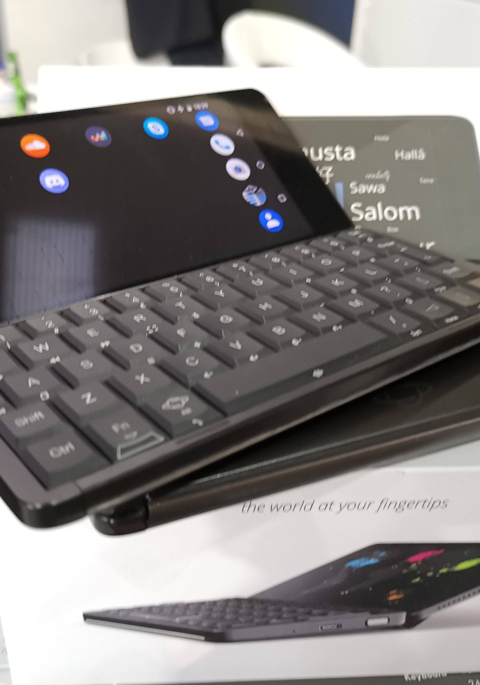 Isprobali smo Cosmo: Hrvatski inovatori spojili telefon i laptop