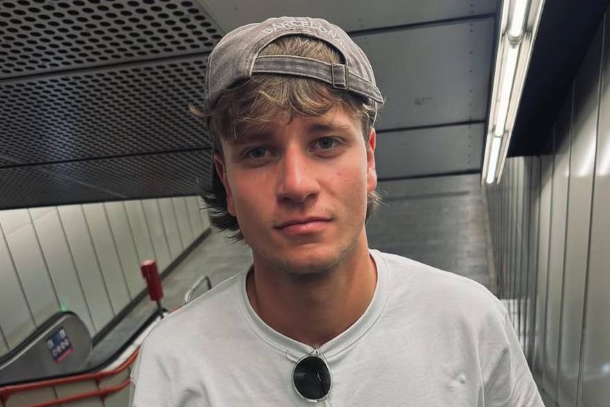 Tko je Jakov Jozinović? Mladi je Vinkovčanin postao zvijezda na TikToku, rasprodao koncerte...