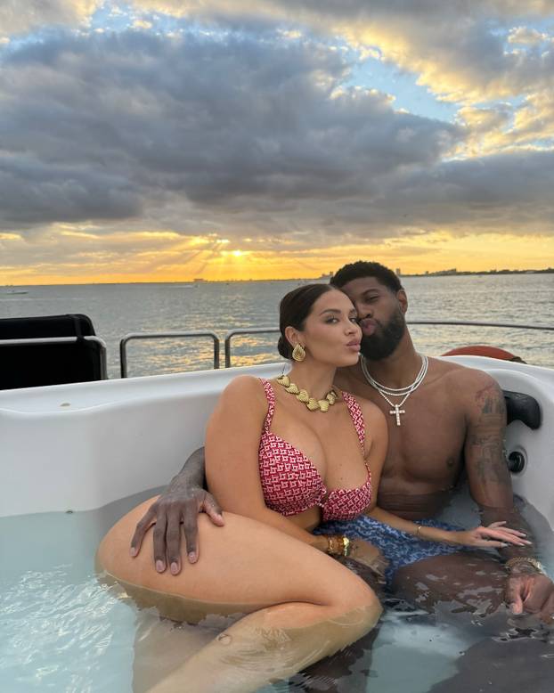 FOTO NBA zvijezda postala je srpski zet. Ljubi bujnu Danielu