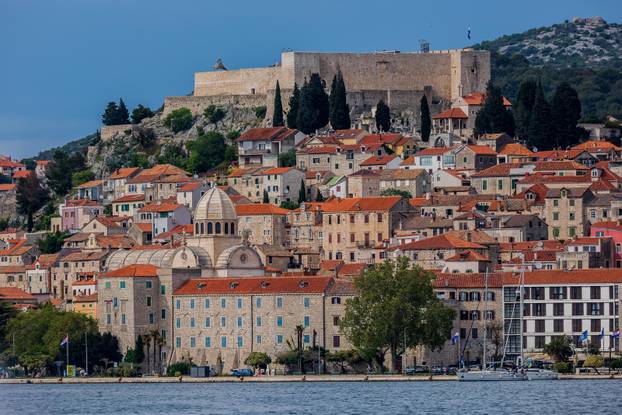 Pogled na grad Šibenik