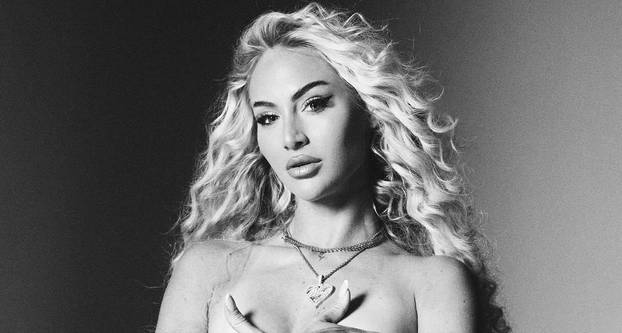 FOTO Najzgodnija nogometašica na svijetu skinula se u toples