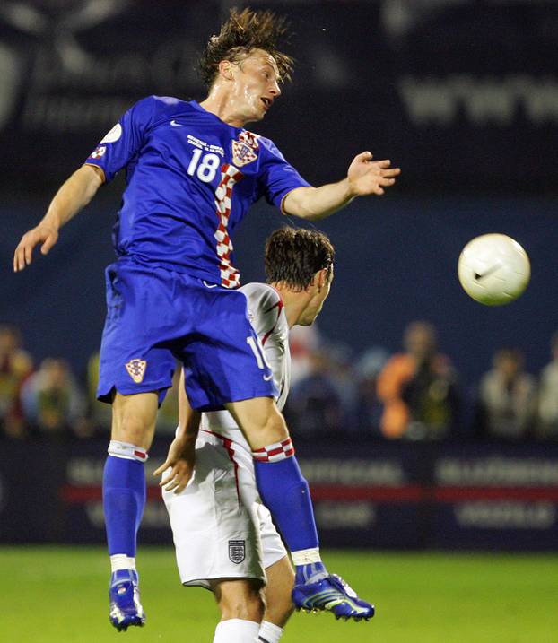 ARHIVA - 2006. Zagreb: Vatreni i "maksimirska krtica" srušili su Englesku 