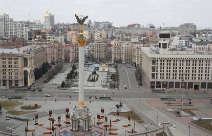 Rusi napreduju, a ukrajinski orkestar u Kijevu svira himnu
