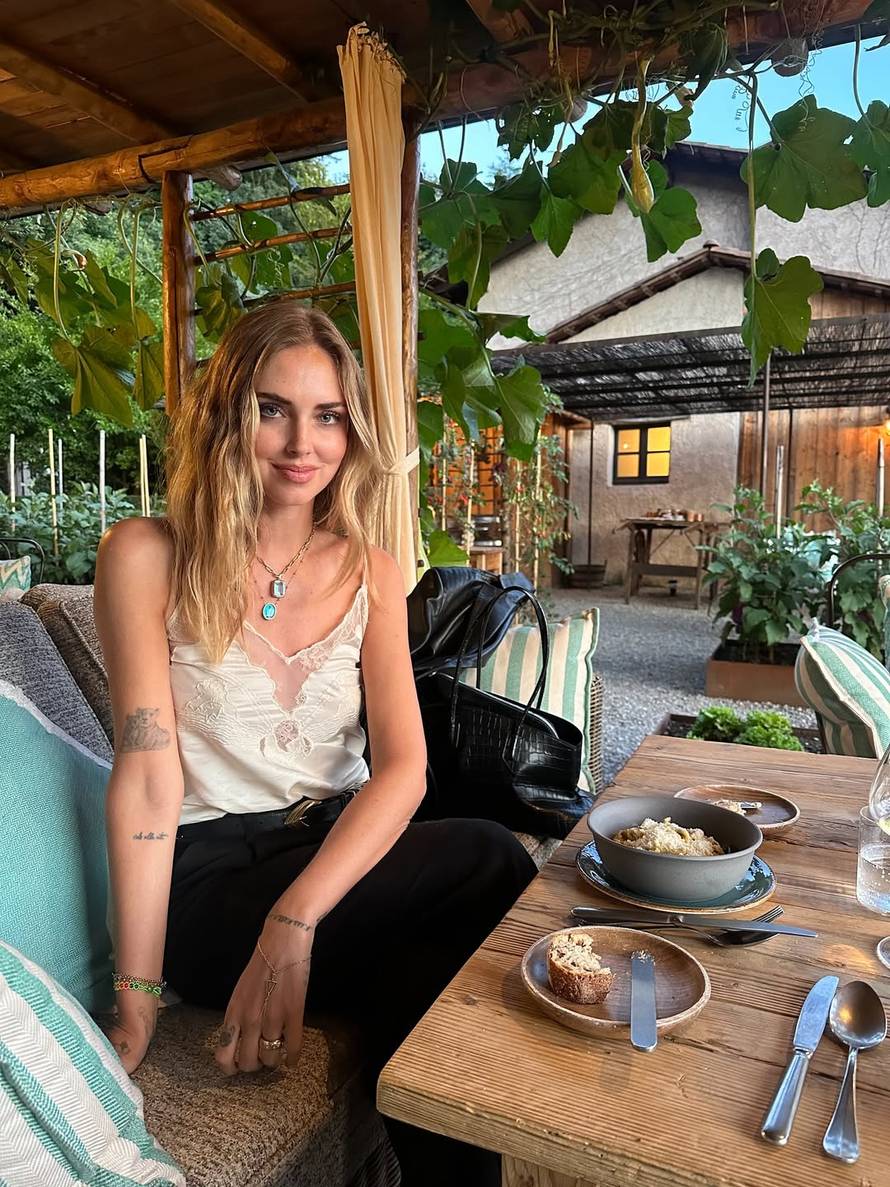 Pandoragate: Influencerica Chiara Ferragni oslobođena u muljaži s kolačima u Italiji