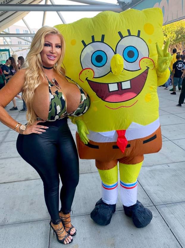 Majka osmero djece napravila nešto što nitko nije očekivao – sad živi od svog izgleda