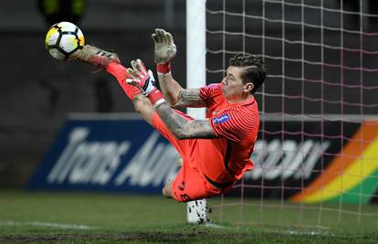 Kako brani Šemper! Opet skinuo penal, Chievo korak do Serie  A