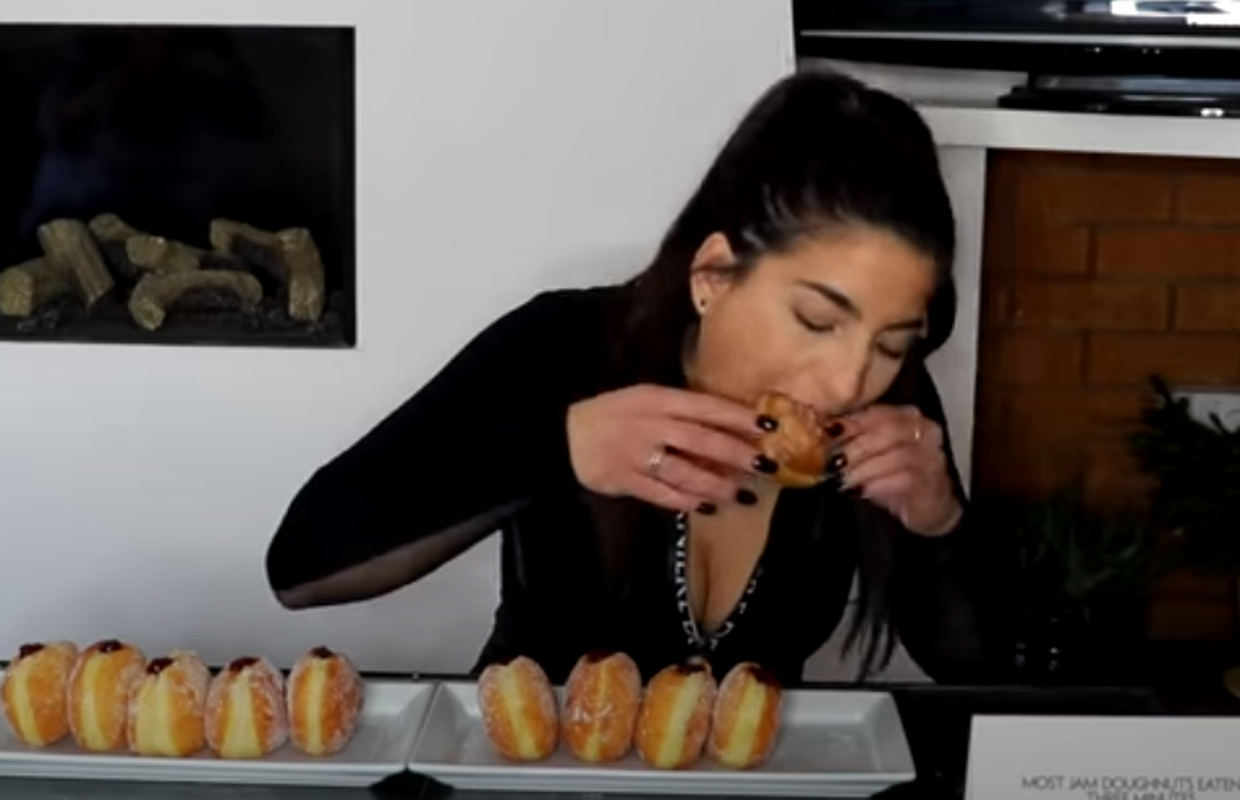 Pojela 10 donut krafni za tri minute za Guinnessov rekord