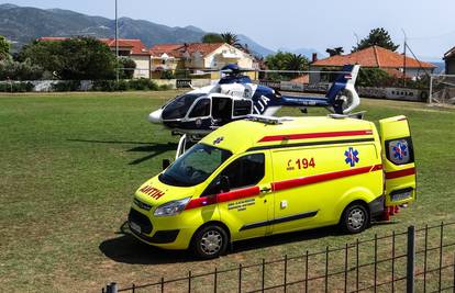 Poskok ugrizao dijete, hitno je prebačeno helikopterom u Split