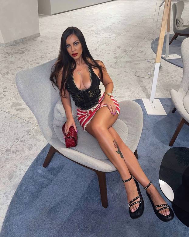 Imate fetiš na kvizove? Ispunite ovaj! Prepoznajete li dame iz Hrvatske samo po stopalima?