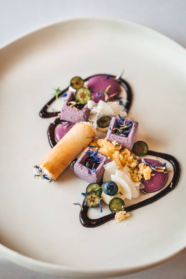 FOTO Zavirite u raskošni ljetni jelovnik restorana u Esplanadi