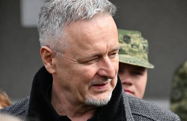 Na svečanoj prisegi ročnika u Požegi pozornost je privukla Diva Perković, kći pjevača Marka Perkovića Thompsona