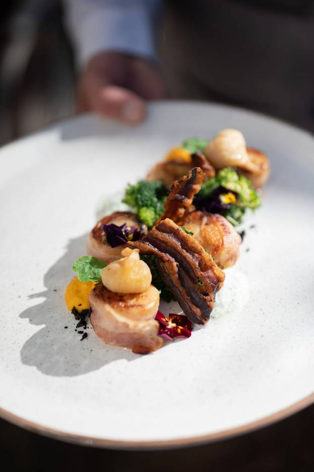 FOTO Šime Vrsaljko s rođakom otvorio jedan od najljepših restorana u Hrvatskoj