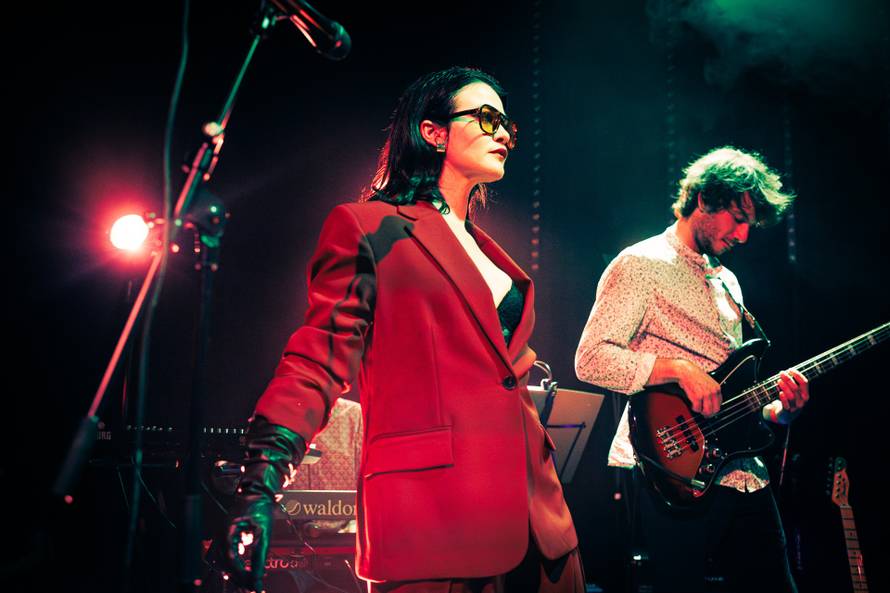 Mayalesi oduševili  fanove na svom koncertu u Petom Kupeu