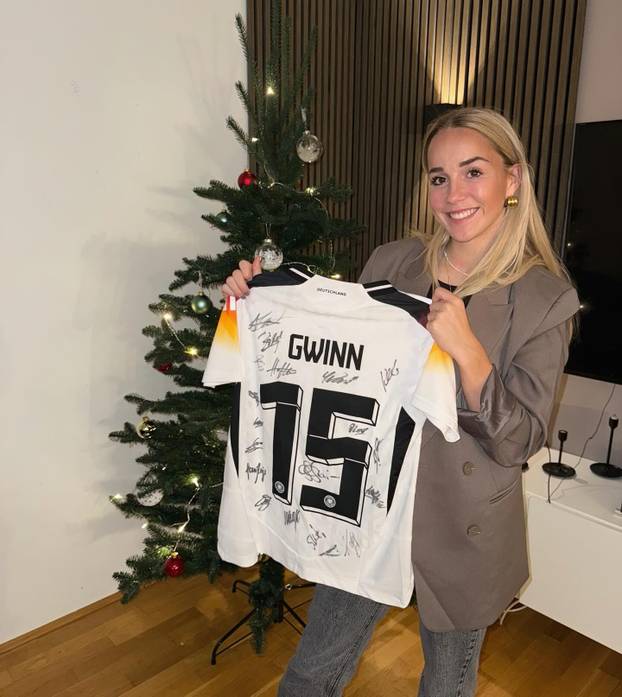 FOTO Playboy je kapetanici Njemačke nudio milijun dolara, odbila je. Tada je počeo pakao