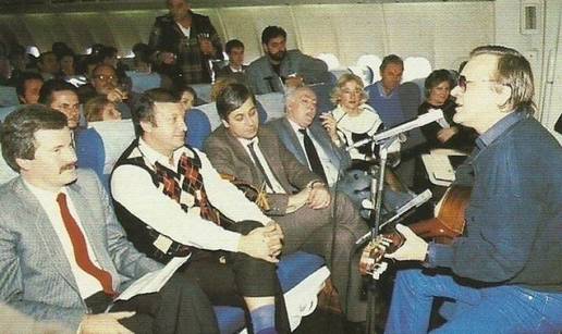 Arsen pjevao na 10.000 metara: Odr&zcaron;ao koncert iznad Atlantika