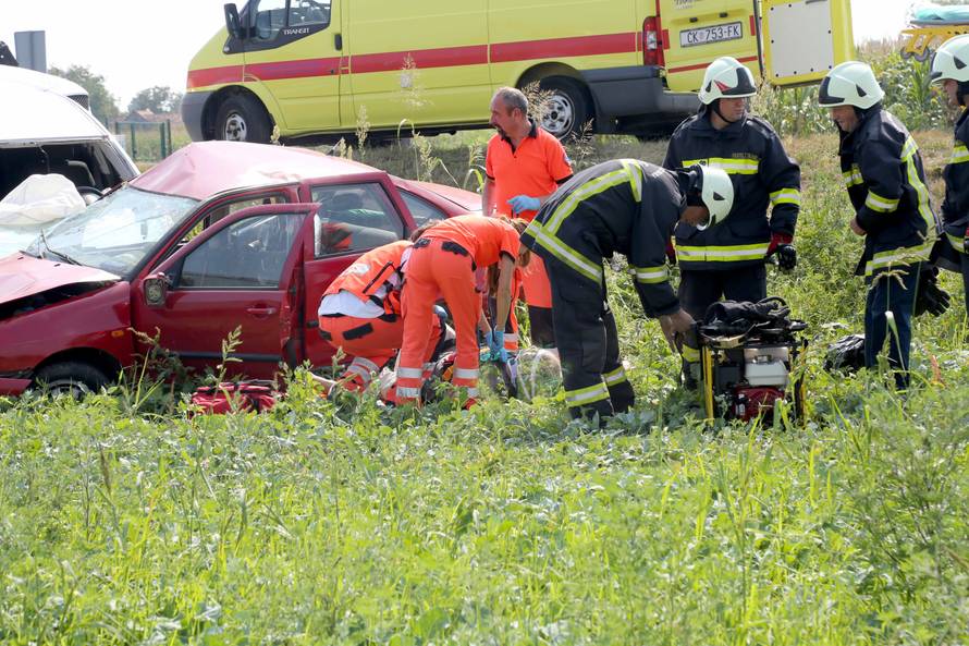 Teška nesreća kod Čakovca, više ljudi završilo u bolnici