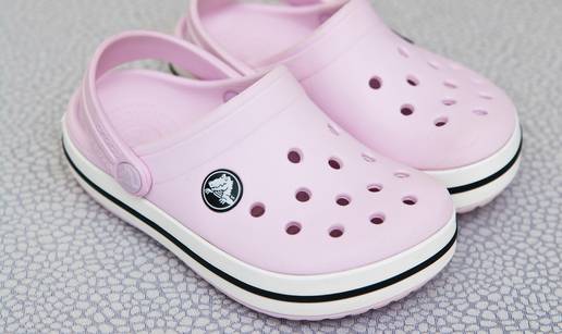 Crocs dnevno daje 10.000 pari cipela zdravstvenim radnicima